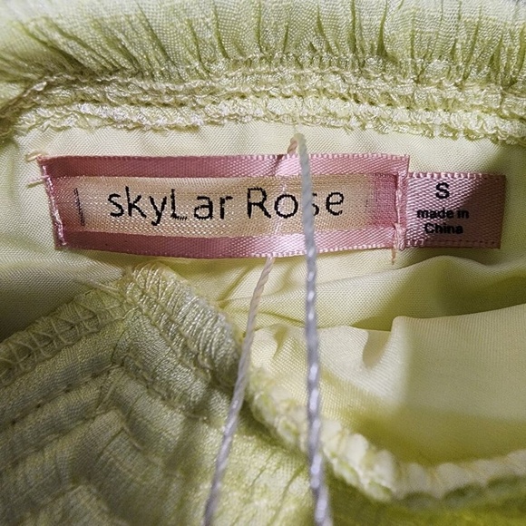 VICI Collection Lime Breeze Off the Shoulder Crop Top Size S (SIZE 2) - Picture 8 of 8